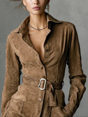 Leonor - Vestito midi in camoscio con revers e chiusura incrociata (cintura non inclusa)