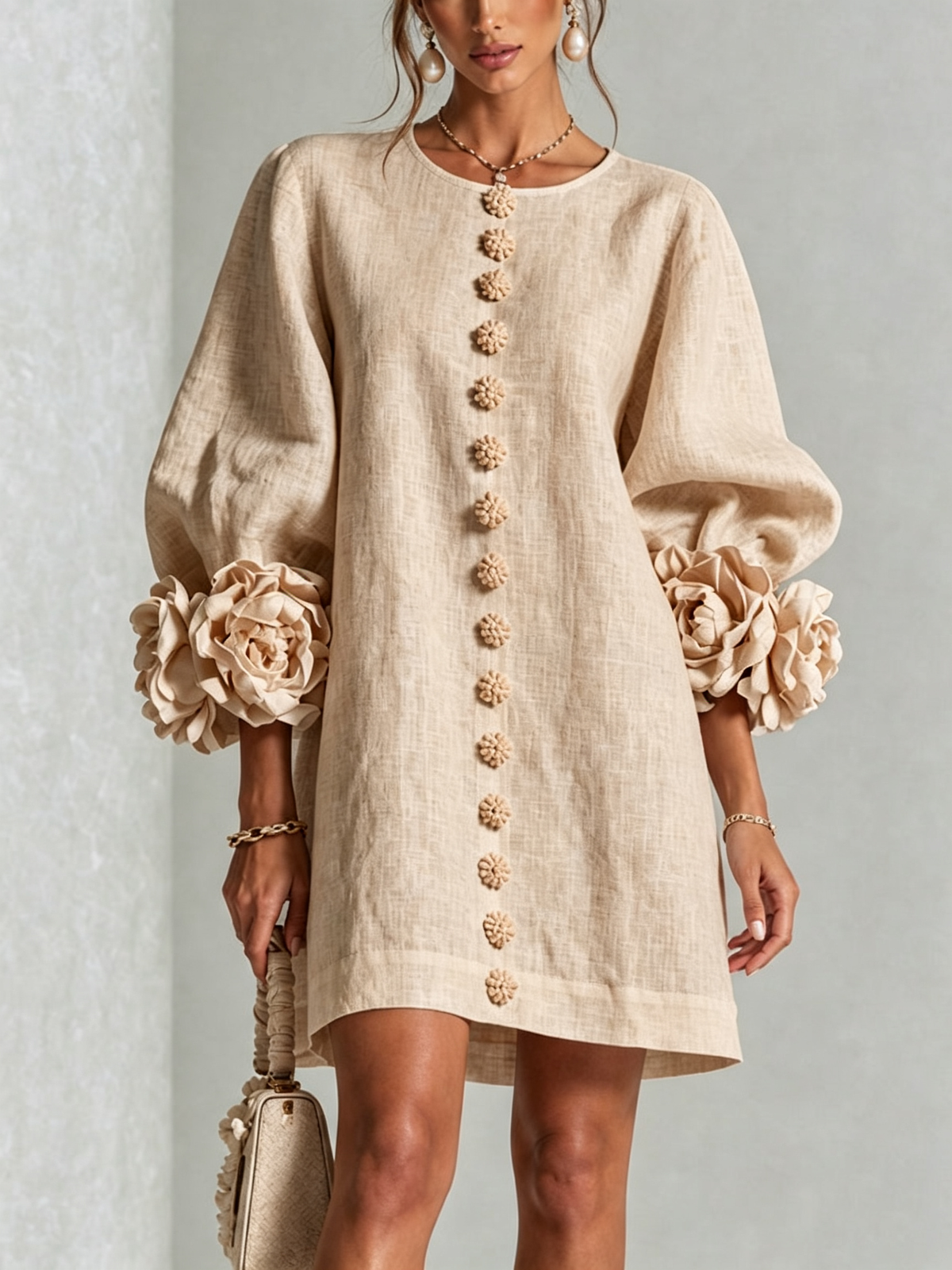Ana - Vestito corto con polsini floreali
