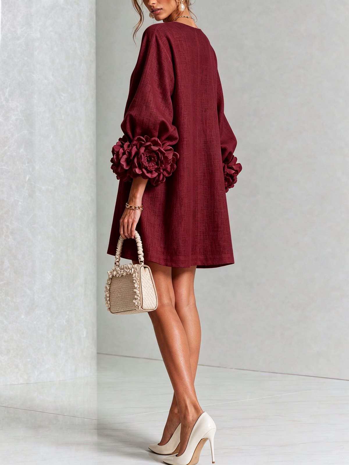 Ana - Vestito corto con polsini floreali